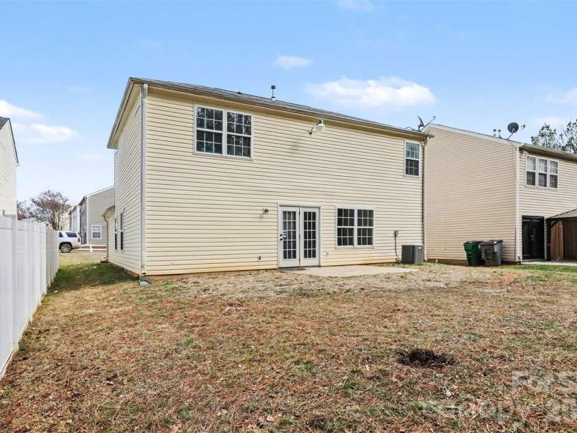 4407 Devonhill Lane, Charlotte, NC 28269.  MLS# CAR4349377, YatesRealty ID 7904. 