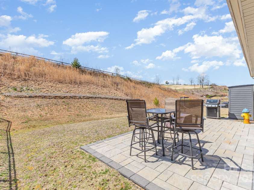 218 Canada Drive, Statesville, NC 28677.  MLS# CAR4239899, YatesRealty ID 7907. 