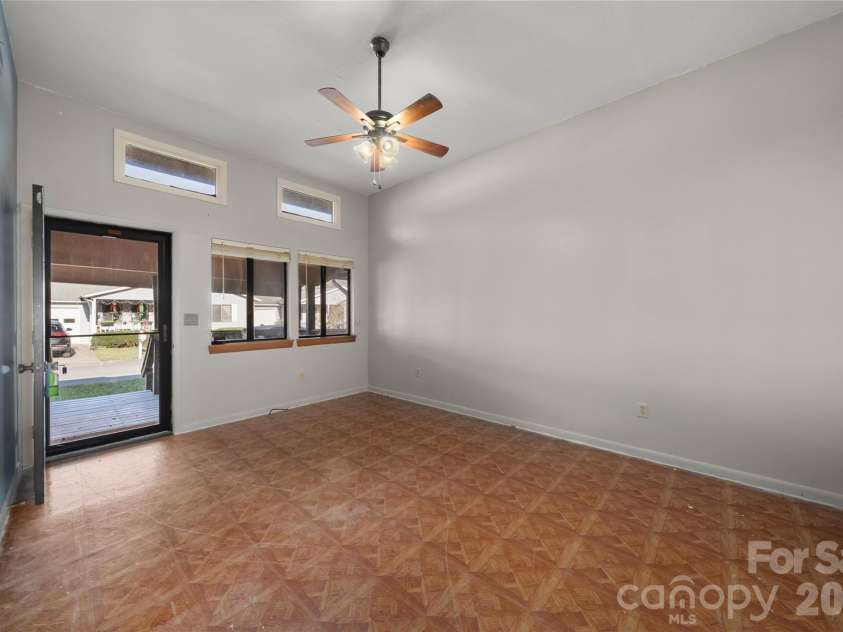 94 Market Street, Maggie Valley, NC 28751.  MLS# CAR4277066, YatesRealty ID 7907. Nine foot ceilings make a huge difference