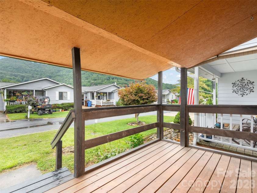 94 Market Street, Maggie Valley, NC 28751.  MLS# CAR4416831, YatesRealty ID 7907. 