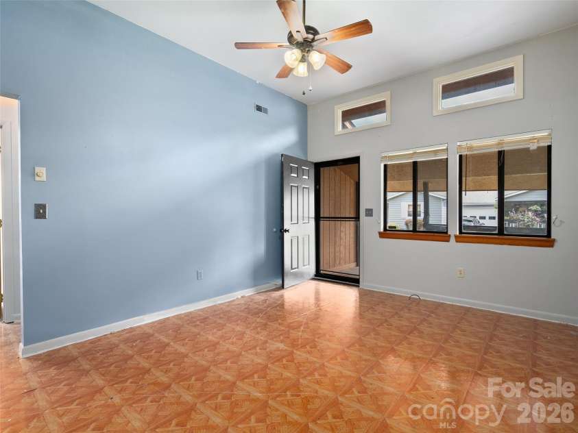 94 Market Street, Maggie Valley, NC 28751.  MLS# CAR4416831, YatesRealty ID 7907. 