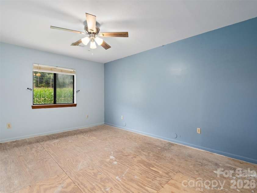 94 Market Street, Maggie Valley, NC 28751.  MLS# CAR4416831, YatesRealty ID 7907. 