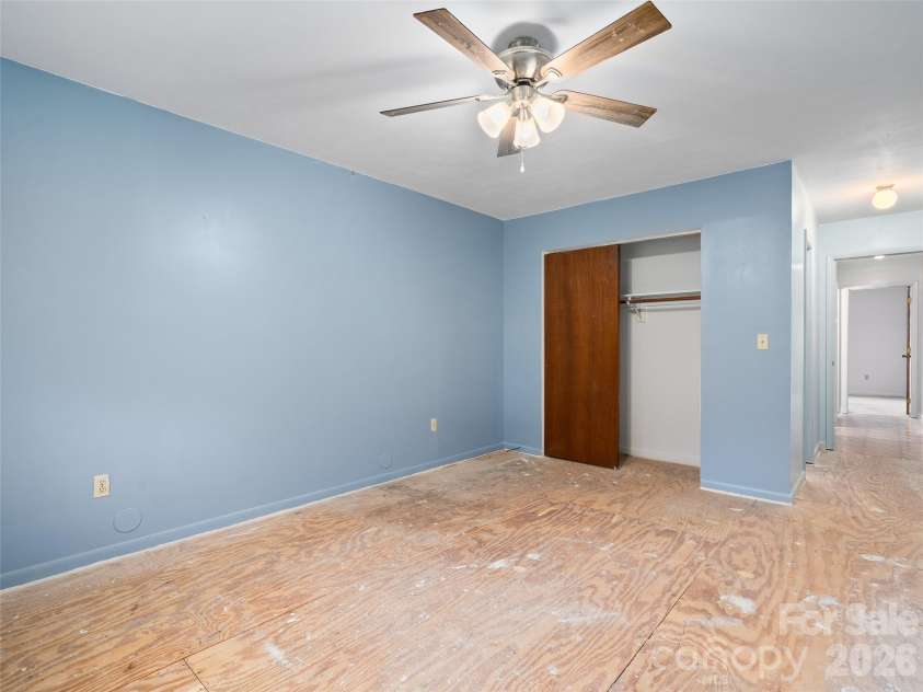 94 Market Street, Maggie Valley, NC 28751.  MLS# CAR4416831, YatesRealty ID 7907. 