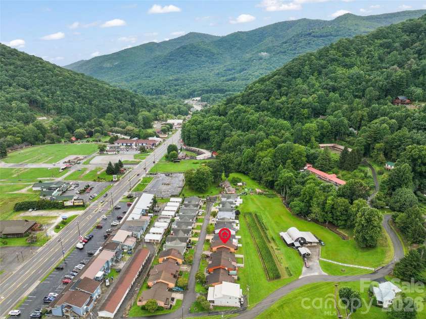 94 Market Street, Maggie Valley, NC 28751.  MLS# CAR4416831, YatesRealty ID 7907. 