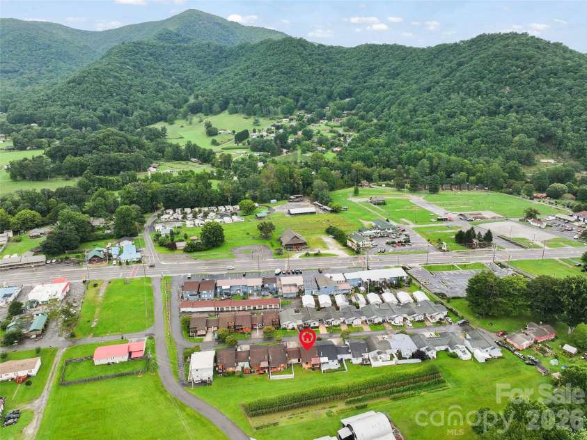 94 Market Street, Maggie Valley, NC 28751.  MLS# CAR4416831, YatesRealty ID 7907. 