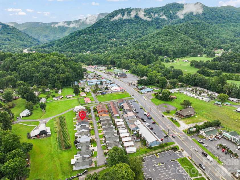 94 Market Street, Maggie Valley, NC 28751.  MLS# CAR4416831, YatesRealty ID 7907. 