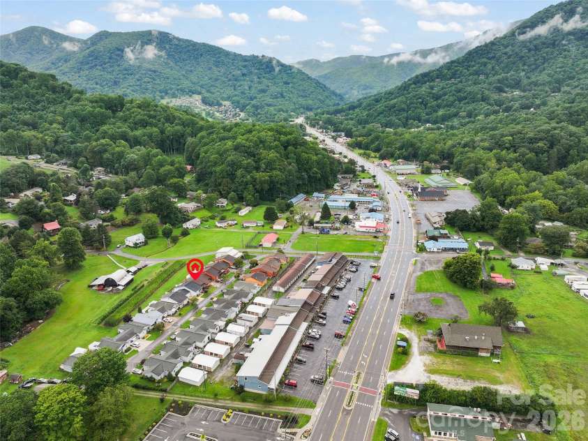 94 Market Street, Maggie Valley, NC 28751.  MLS# CAR4416831, YatesRealty ID 7907. 