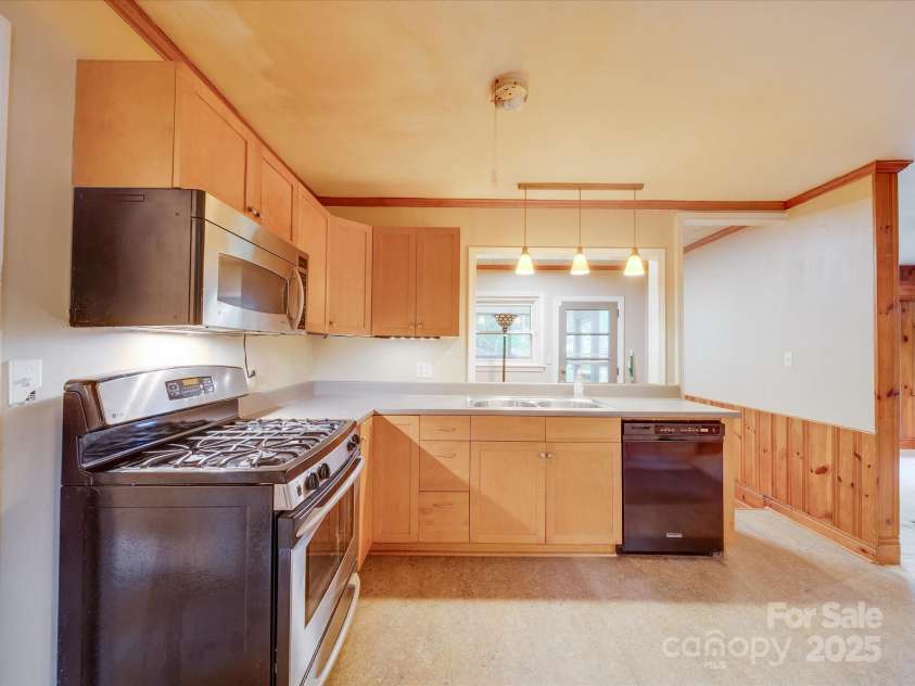 1881 Sharonwood Lane, Rock Hill, SC 29732.  MLS# CAR4241290, YatesRealty ID 7908. 