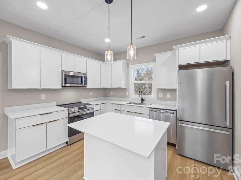 401 Lee Street, Mount Holly, NC 28120.  MLS# CAR4341029, YatesRealty ID 7909. Kitchen 