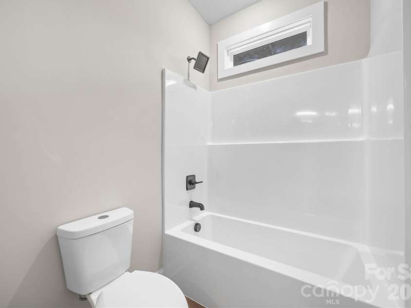 401 Lee Street, Mount Holly, NC 28120.  MLS# CAR4421999, YatesRealty ID 7909. 