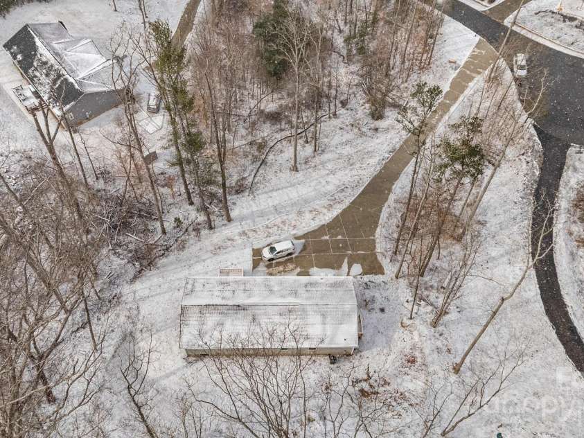 15 Luther Woods Drive, Candler, NC 28715.  MLS# CAR4225805, YatesRealty ID 791. 