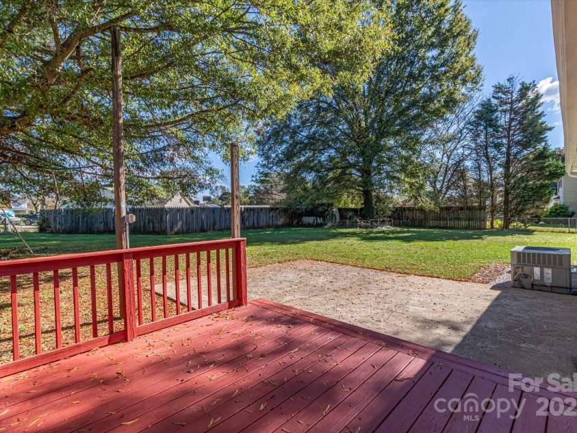2216 Lowell Bethesda Road, Gastonia, NC 28056.  MLS# CAR4201240, YatesRealty ID 7911. 
