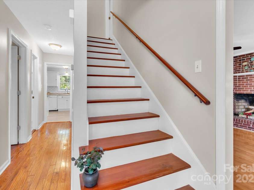 2216 Lowell Bethesda Road, Gastonia, NC 28056.  MLS# CAR4201240, YatesRealty ID 7911. 