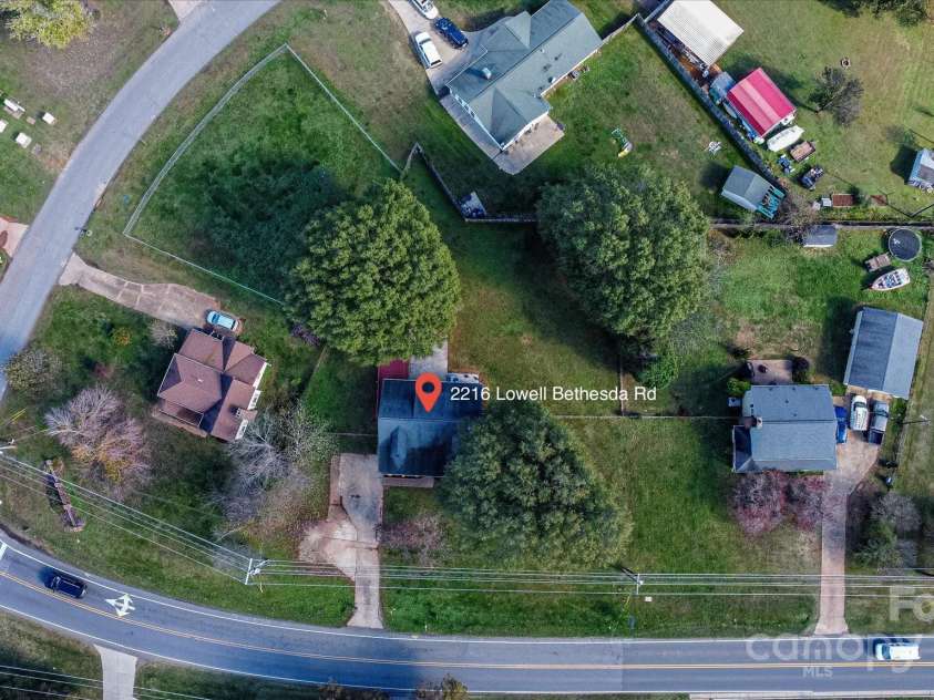 2216 Lowell Bethesda Road, Gastonia, NC 28056.  MLS# CAR4201240, YatesRealty ID 7911. 