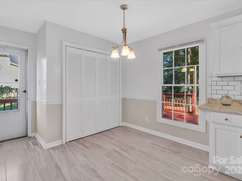 2216 Lowell Bethesda Road, Gastonia, NC 28056.  MLS# CAR4201240, YatesRealty ID 7911. 