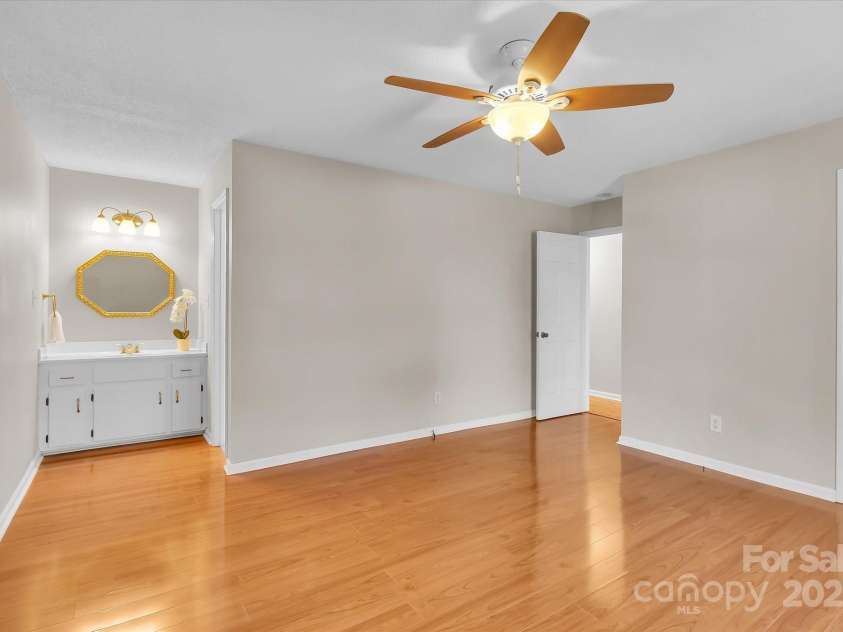 2216 Lowell Bethesda Road, Gastonia, NC 28056.  MLS# CAR4201240, YatesRealty ID 7911. 