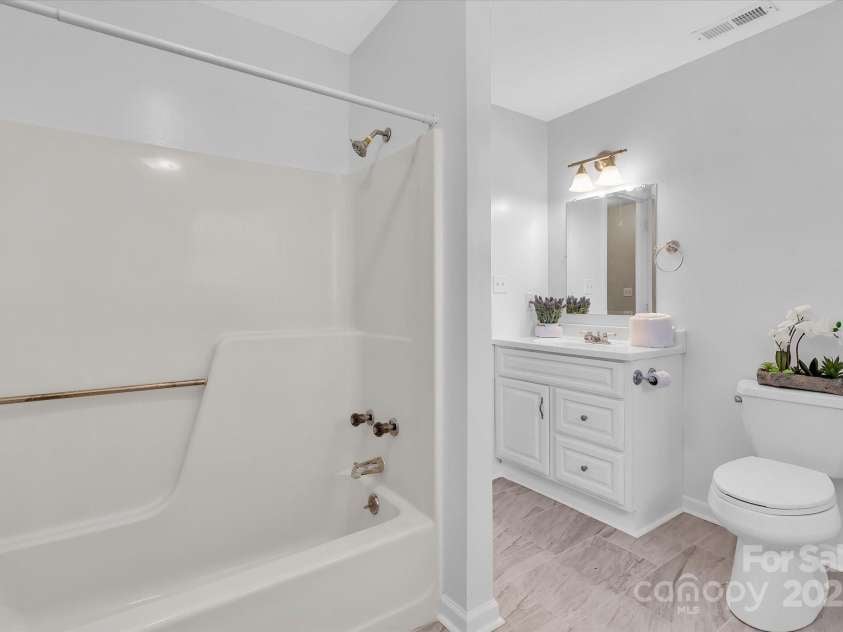 2216 Lowell Bethesda Road, Gastonia, NC 28056.  MLS# CAR4201240, YatesRealty ID 7911. 