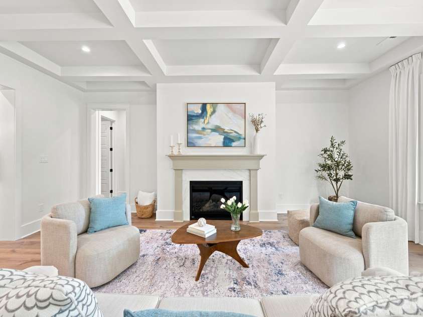 121 Juniper Road, Mooresville, NC 28115.  MLS# CAR4403335, YatesRealty ID 7912. Beautiful Coffered Ceiling