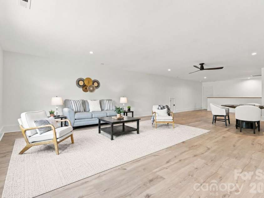 121 Juniper Road, Mooresville, NC 28115.  MLS# CAR4403335, YatesRealty ID 7912. Bonus Room