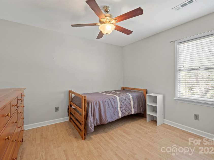 16417 Grapperhall Drive, Huntersville, NC 28078.  MLS# CAR4234570, YatesRealty ID 7913. Bedroom #2