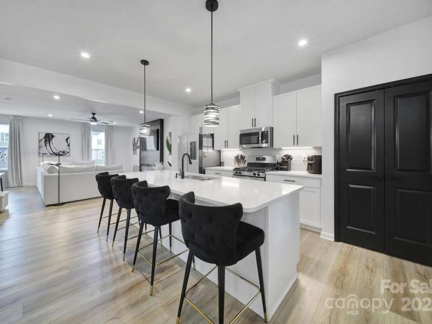 2656 Grantham Place Drive, Fort Mill, SC 29715.  MLS# CAR4228961, YatesRealty ID 7915. 