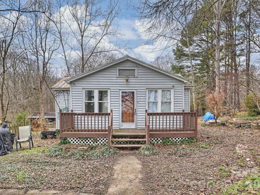 18613 Newsome Road, Oakboro, NC 28129.  MLS# CAR4344406, YatesRealty ID 7916. 