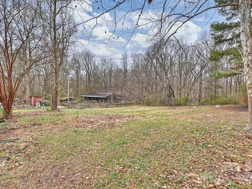 18613 Newsome Road, Oakboro, NC 28129.  MLS# CAR4344406, YatesRealty ID 7916. 