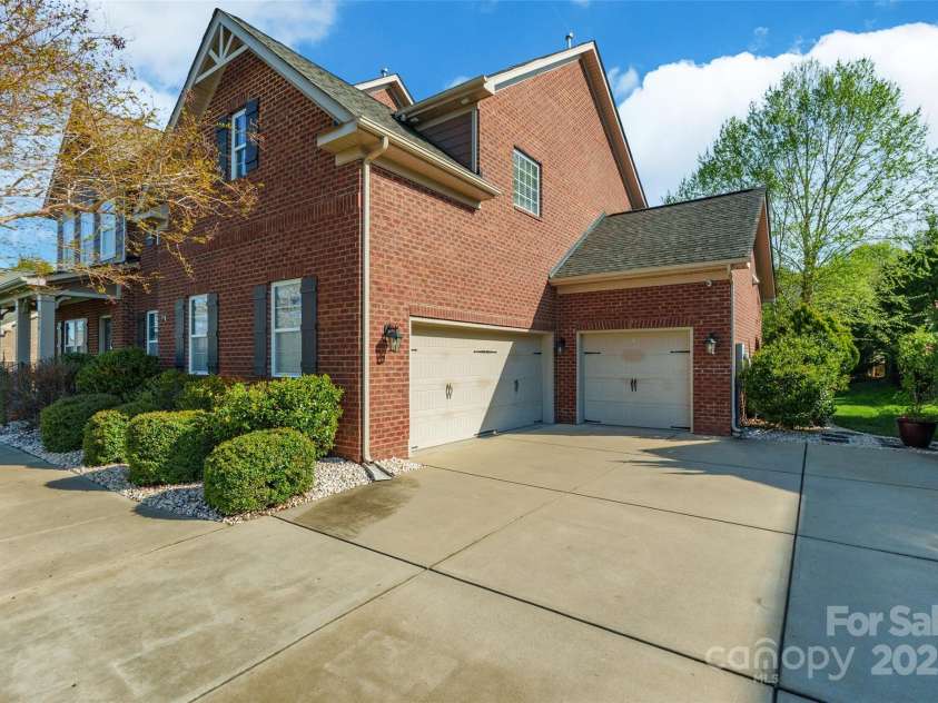 2610 Mchanna Point, Fort Mill, SC 29708.  MLS# CAR4242982, YatesRealty ID 7916. 