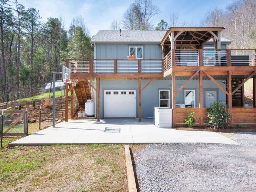 132 Peaceful View Drive, Fairview, NC 28730.  MLS# CAR4363151, YatesRealty ID 7917. Garage access