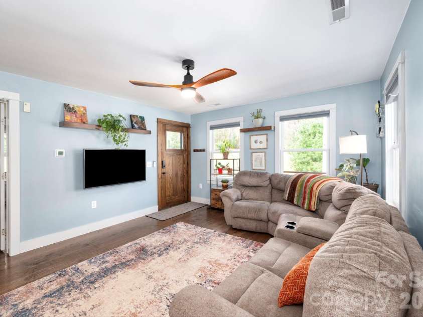 132 Peaceful View Drive, Fairview, NC 28730.  MLS# CAR4363151, YatesRealty ID 7917. Living room entry 