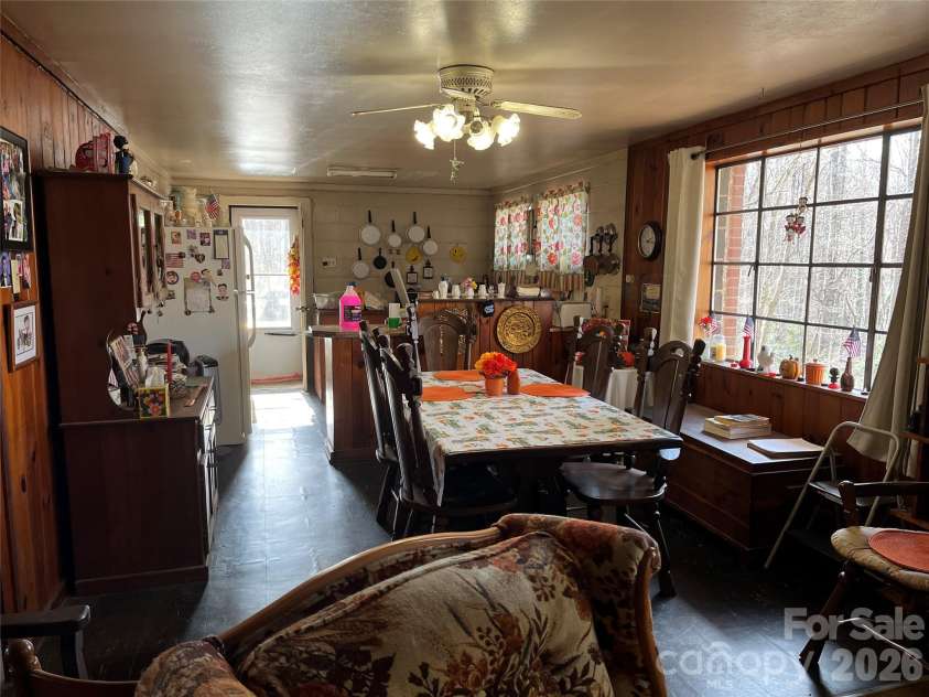579 Lakey Gap Road, Black Mountain, NC 28711.  MLS# CAR4341630, YatesRealty ID 7918. 