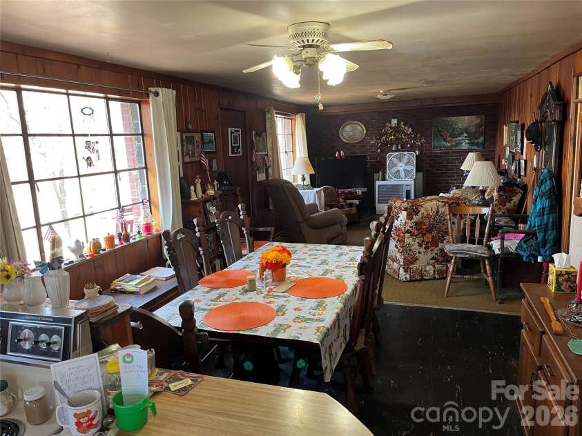 579 Lakey Gap Road, Black Mountain, NC 28711.  MLS# CAR4341630, YatesRealty ID 7918. 