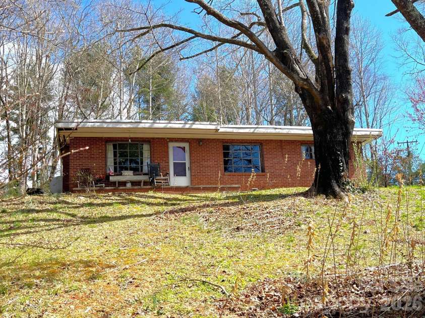 579 Lakey Gap Road, Black Mountain, NC 28711.  MLS# CAR4341630, YatesRealty ID 7918. Front exterior