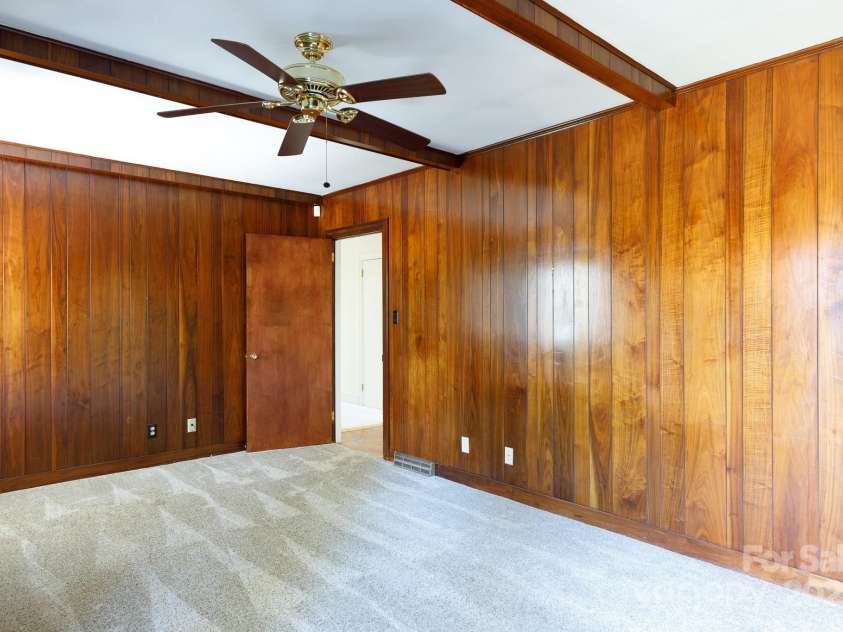 829 Rawlinson Road, Rock Hill, SC 29732.  MLS# CAR4207227, YatesRealty ID 7918. 