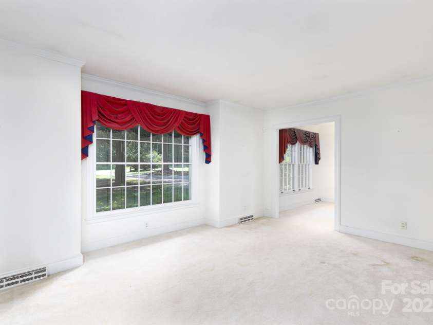 829 Rawlinson Road, Rock Hill, SC 29732.  MLS# CAR4207227, YatesRealty ID 7918. 