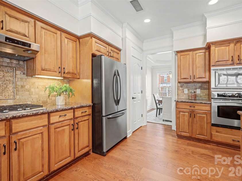 11606 Mersington Lane, Charlotte, NC 28277.  MLS# CAR4357671, YatesRealty ID 7919. 