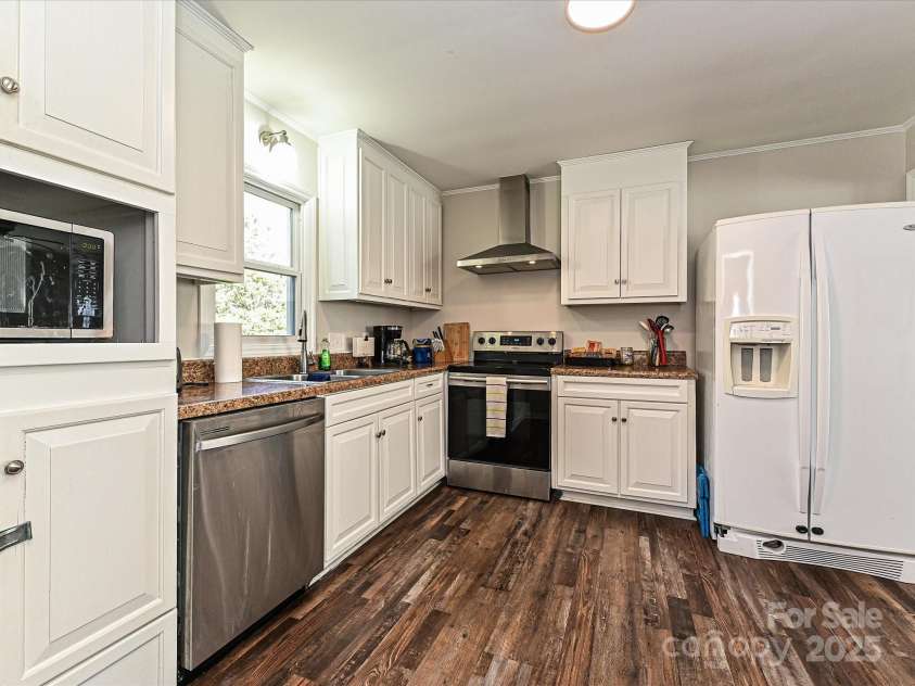 464 Willetta Place, Concord, NC 28027.  MLS# CAR4234123, YatesRealty ID 7921. 