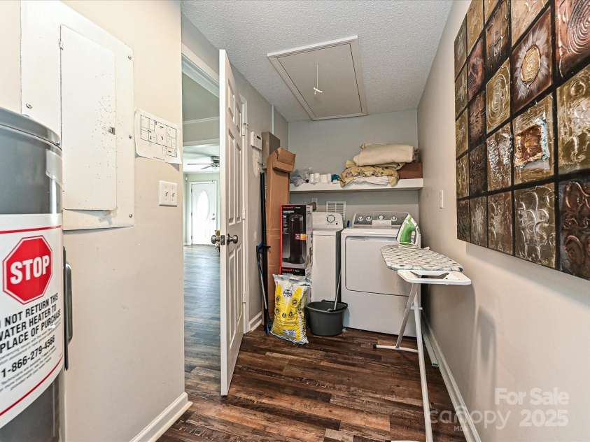 464 Willetta Place, Concord, NC 28027.  MLS# CAR4234123, YatesRealty ID 7921. 