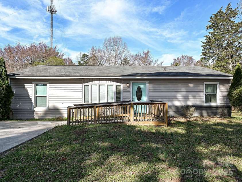 464 Willetta Place, Concord, NC 28027.  MLS# CAR4234123, YatesRealty ID 7921. 