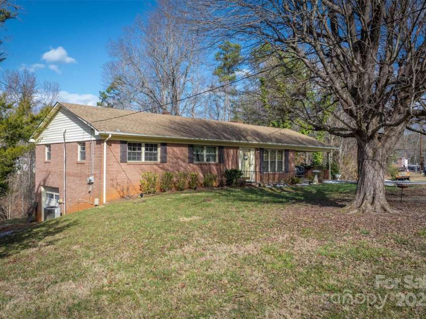 104 Tron Park Avenue, Valdese, NC 28690.  MLS# CAR4215942, YatesRealty ID 7924. 