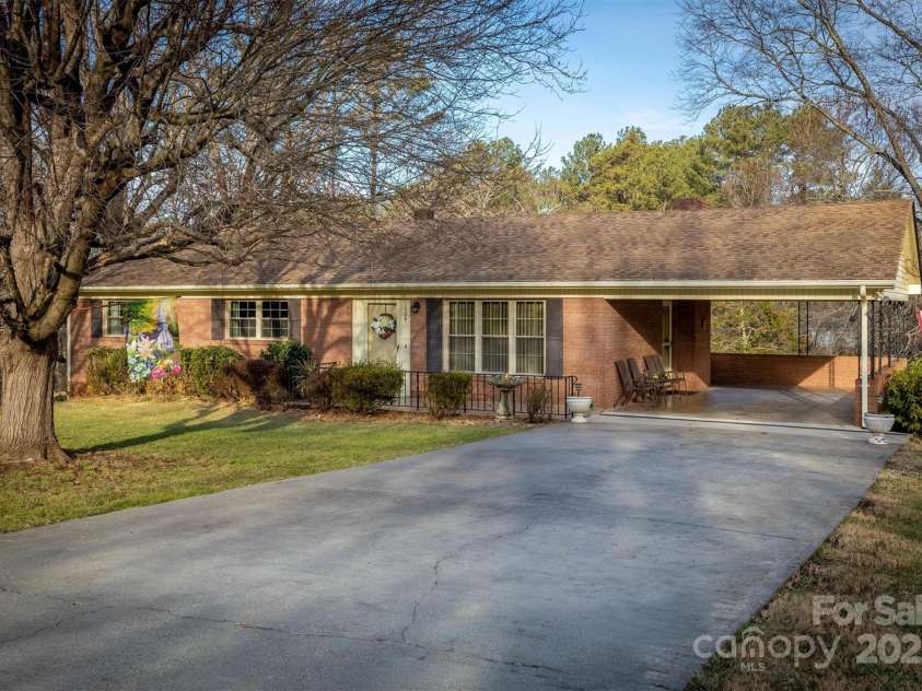 104 Tron Park Avenue, Valdese, NC 28690.  MLS# CAR4215942, YatesRealty ID 7924. 