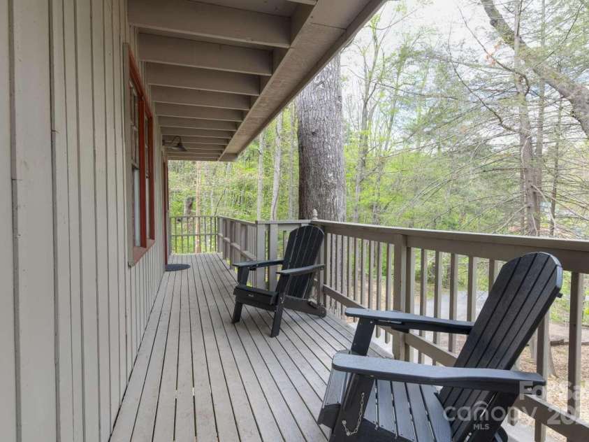 109 Dolan Road, Waynesville, NC 28786.  MLS# CAR4171356, YatesRealty ID 7926. 