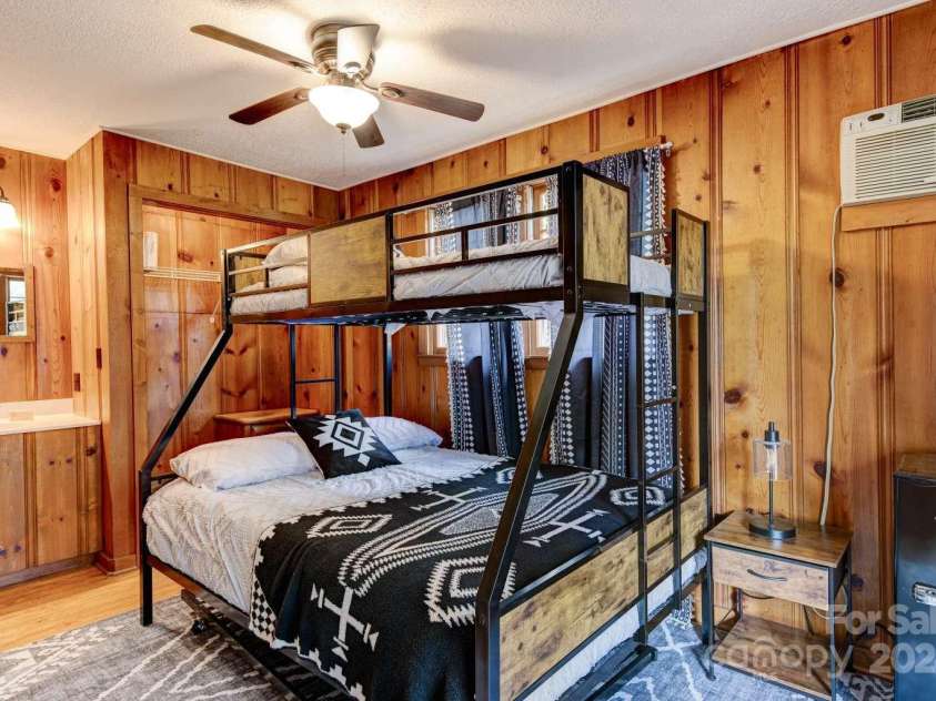 109 Dolan Road, Waynesville, NC 28786.  MLS# CAR4171356, YatesRealty ID 7926. 