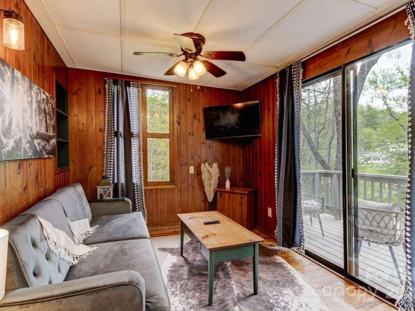 109 Dolan Road, Waynesville, NC 28786.  MLS# CAR4171356, YatesRealty ID 7926. 