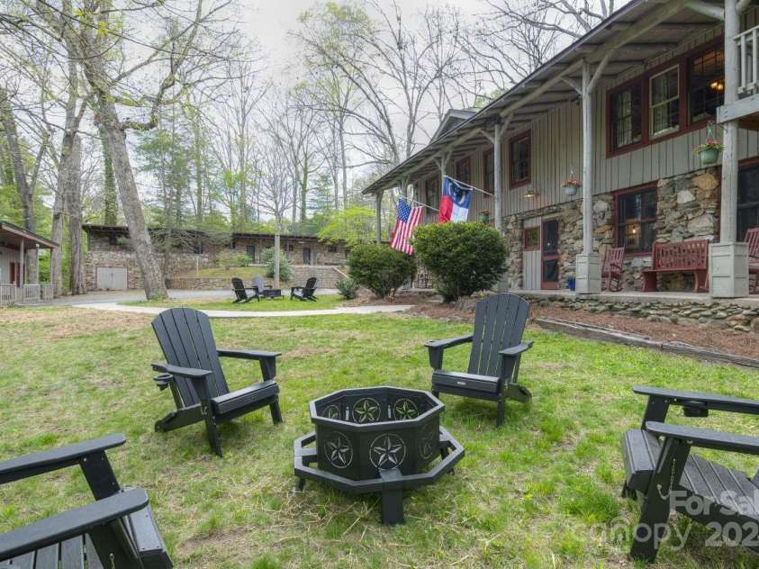 109 Dolan Road, Waynesville, NC 28786.  MLS# CAR4171356, YatesRealty ID 7926. 