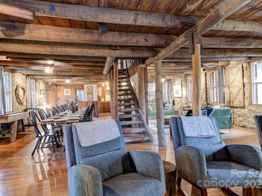109 Dolan Road, Waynesville, NC 28786.  MLS# CAR4171356, YatesRealty ID 7926. 