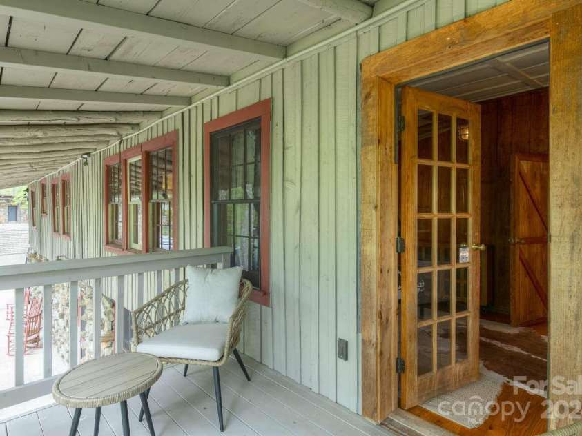 109 Dolan Road, Waynesville, NC 28786.  MLS# CAR4171356, YatesRealty ID 7926. 