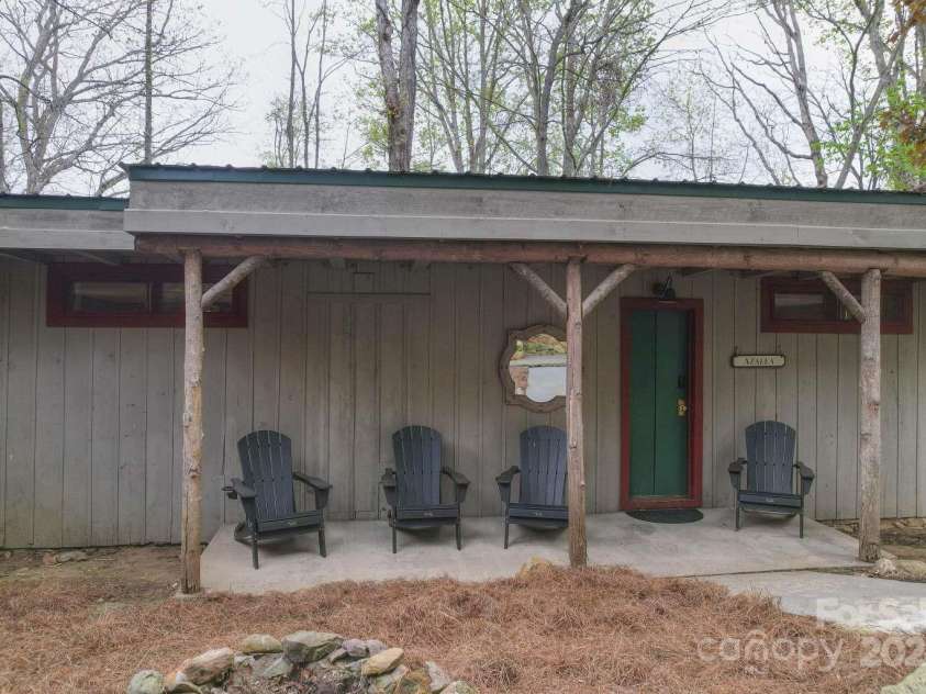 109 Dolan Road, Waynesville, NC 28786.  MLS# CAR4171356, YatesRealty ID 7926. 