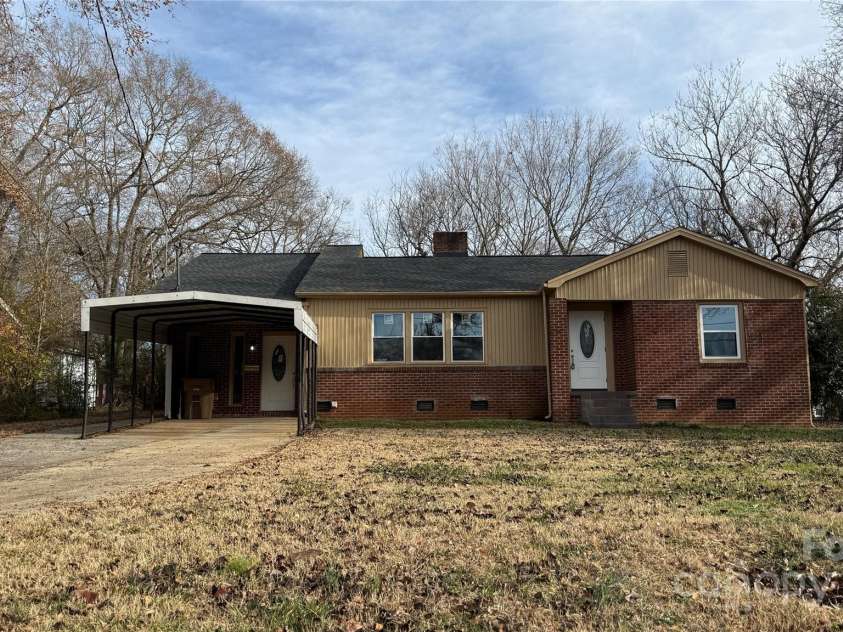 809 Howard Street, Shelby, NC 28152.  MLS# CAR4333326, YatesRealty ID 7926. 