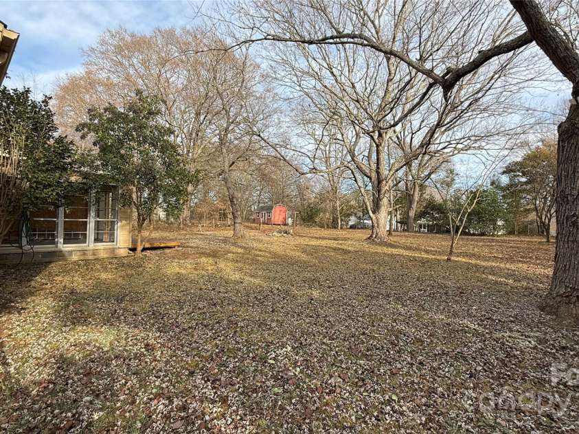 809 Howard Street, Shelby, NC 28152.  MLS# CAR4333326, YatesRealty ID 7926. 